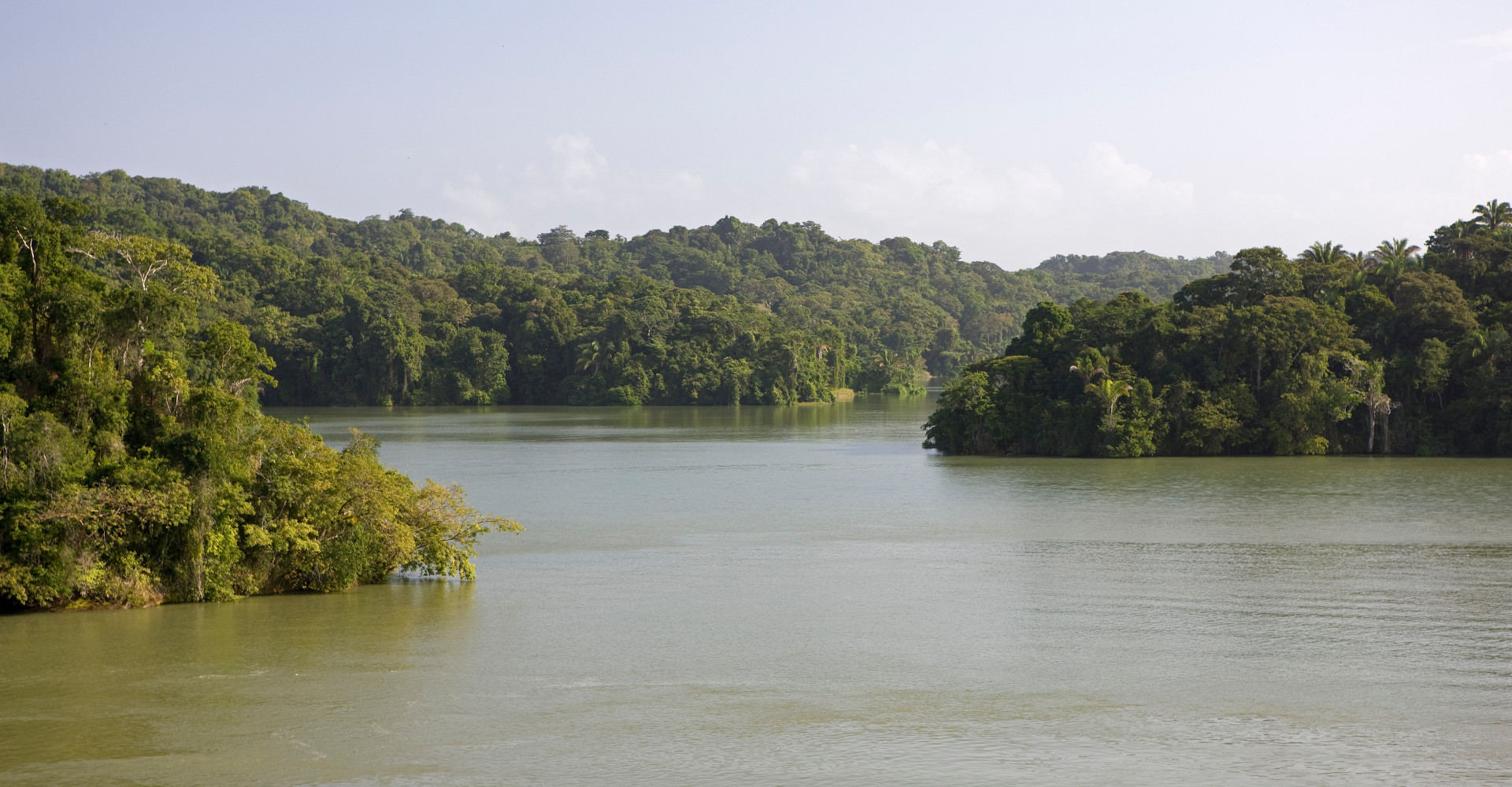 panama-gatun-lake