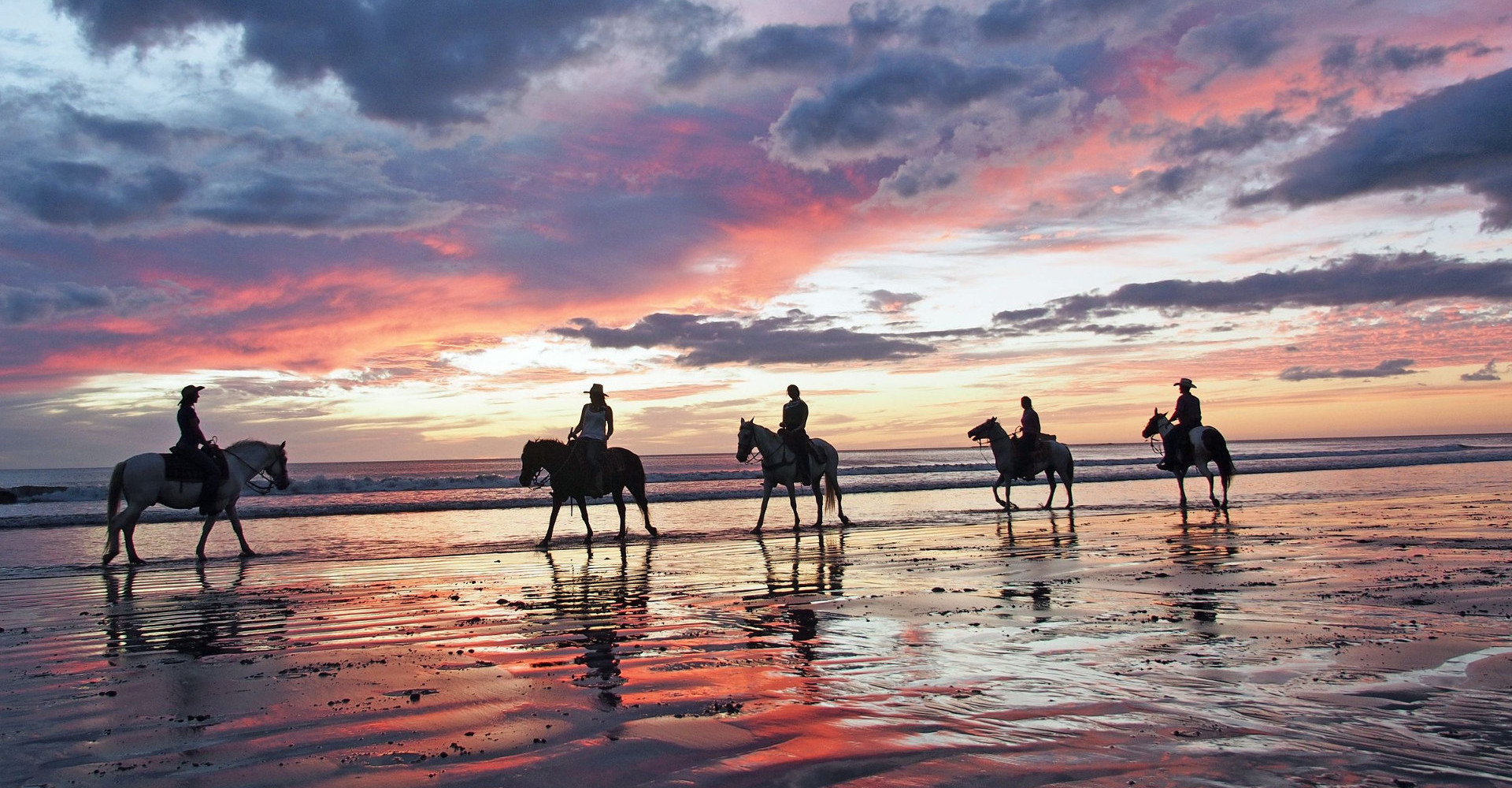 1-Horse-riding-sunset